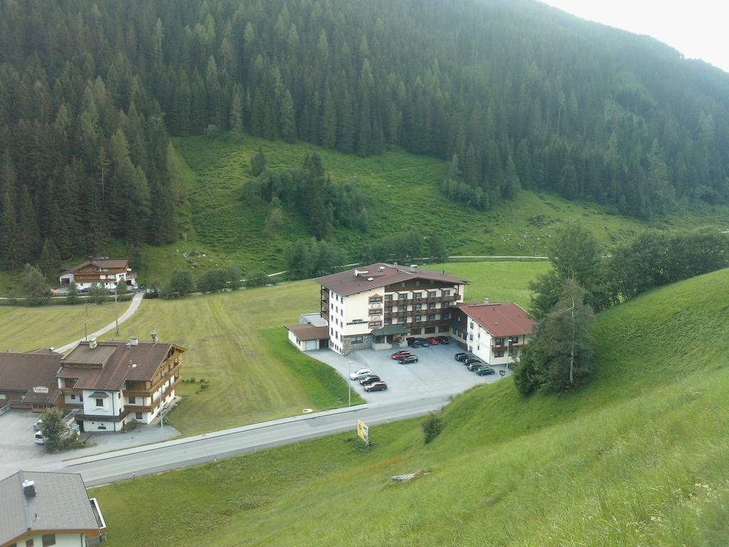 Hotel Kirchlerhof Tux Exterior photo